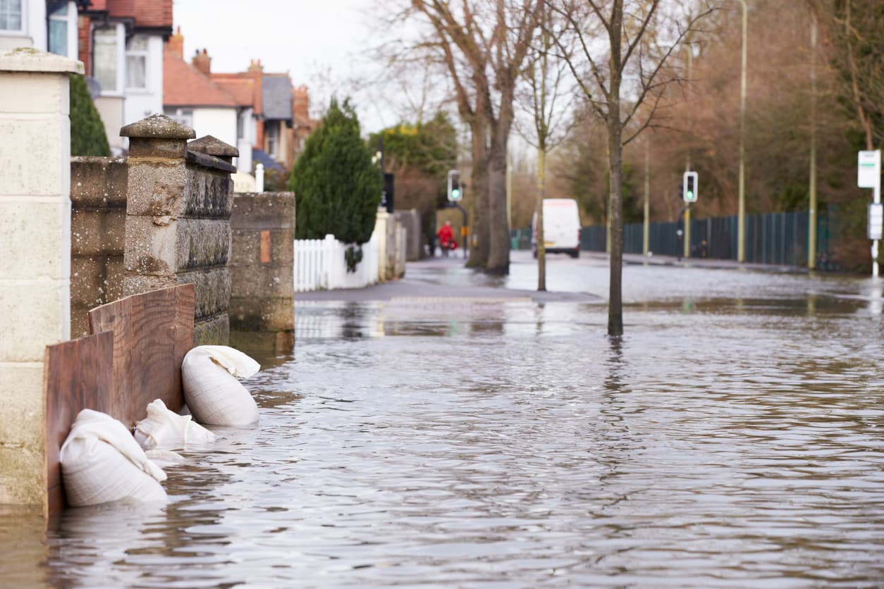Adverse weather pushes property insurance payouts to £6.1 billion in 2025